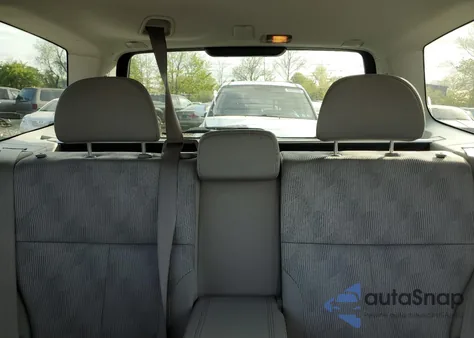 2010 Subaru Forester 2.5X z USA, uszkodzony, nr VIN JF2SH6AC3AH748050